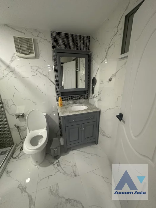 36  5 br House For Rent in Sukhumvit ,Bangkok BTS Bang Chak AA46293
