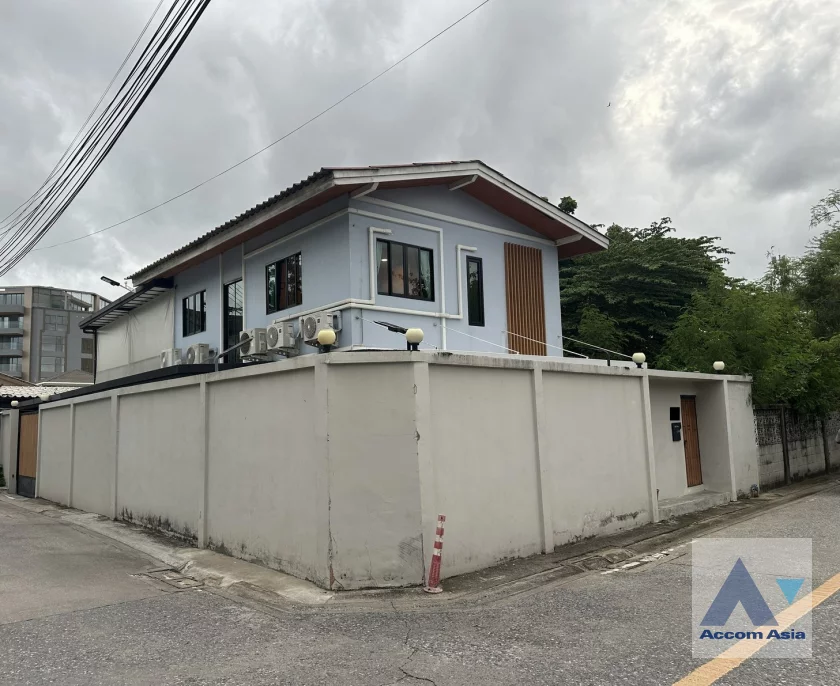 47  5 br House For Rent in Sukhumvit ,Bangkok BTS Bang Chak AA46293