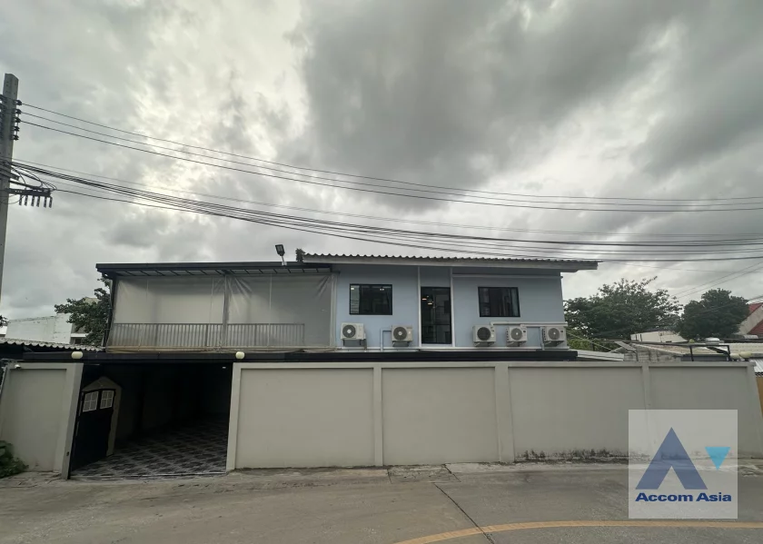 46  5 br House For Rent in Sukhumvit ,Bangkok BTS Bang Chak AA46293