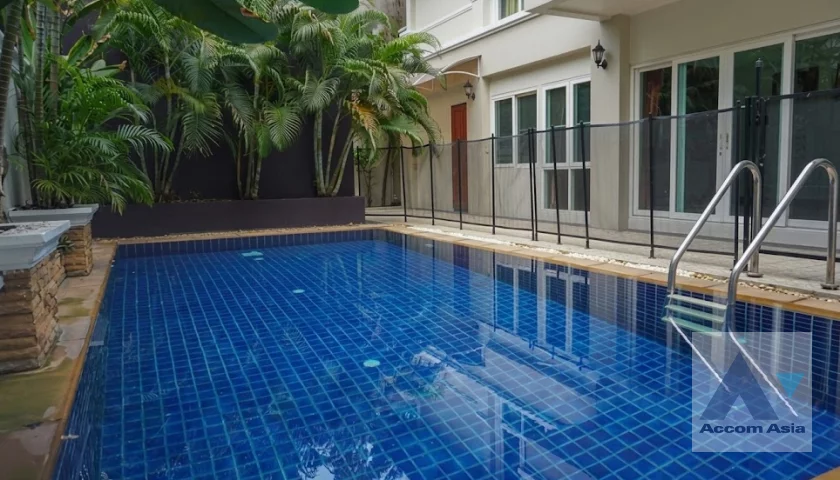 12  4 br House for rent and sale in Sukhumvit ,Bangkok BTS Thong Lo at Exclusive family compound AA46296