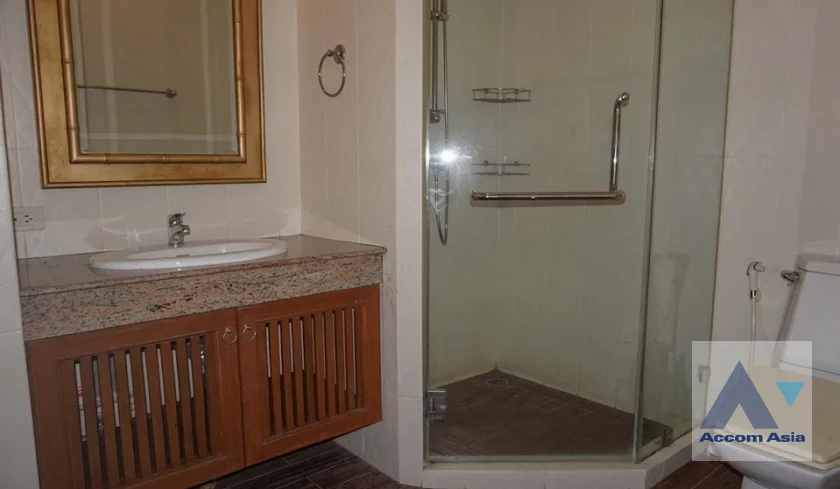 7  4 br House for rent and sale in Sukhumvit ,Bangkok BTS Thong Lo at Exclusive family compound AA46296