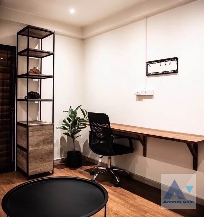 16  4 br House for rent and sale in Phaholyothin ,Bangkok  AA46313