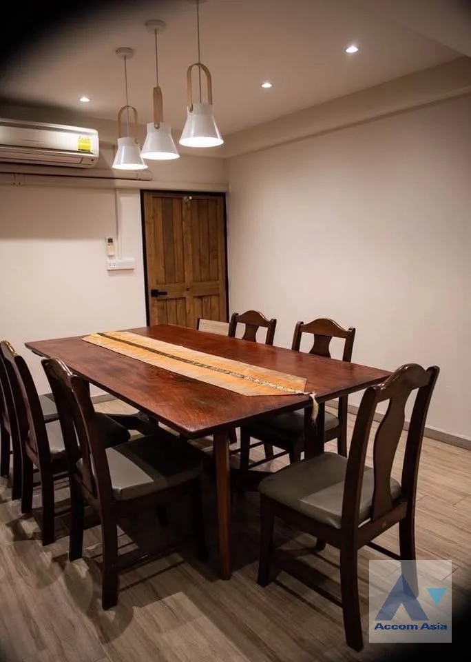 10  4 br House for rent and sale in Phaholyothin ,Bangkok  AA46313