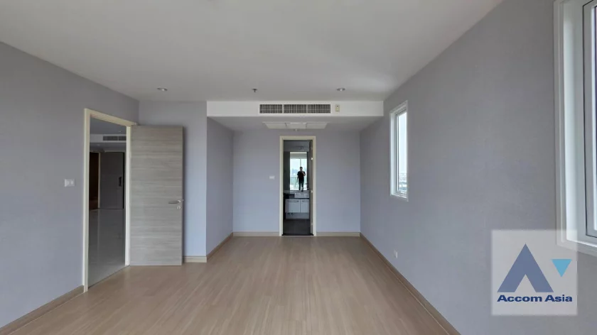 11  3 br Condominium For Rent in Sathorn ,Bangkok BRT Wat Dan at Supalai Riva Grande Rama 3 AA46314