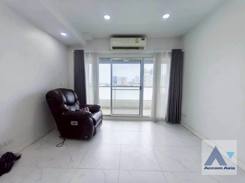  2  2 br Condominium For Sale in Sathorn ,Bangkok BRT Thanon Chan at Baan Nonzee AA46316