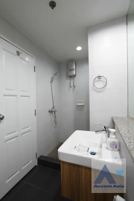 9  2 br Condominium For Sale in Sathorn ,Bangkok BRT Thanon Chan at Baan Nonzee AA46316