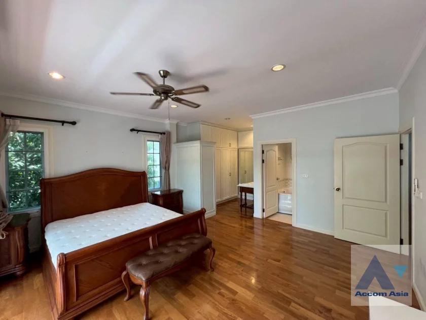 10  4 br House for rent and sale in Bang Na ,Bangkok BTS Bearing at Fantasia Villa 3  AA46324