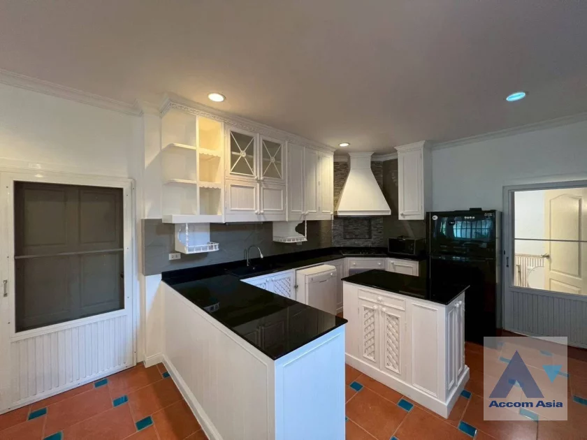 6  4 br House for rent and sale in Bang Na ,Bangkok BTS Bearing at Fantasia Villa 3  AA46324