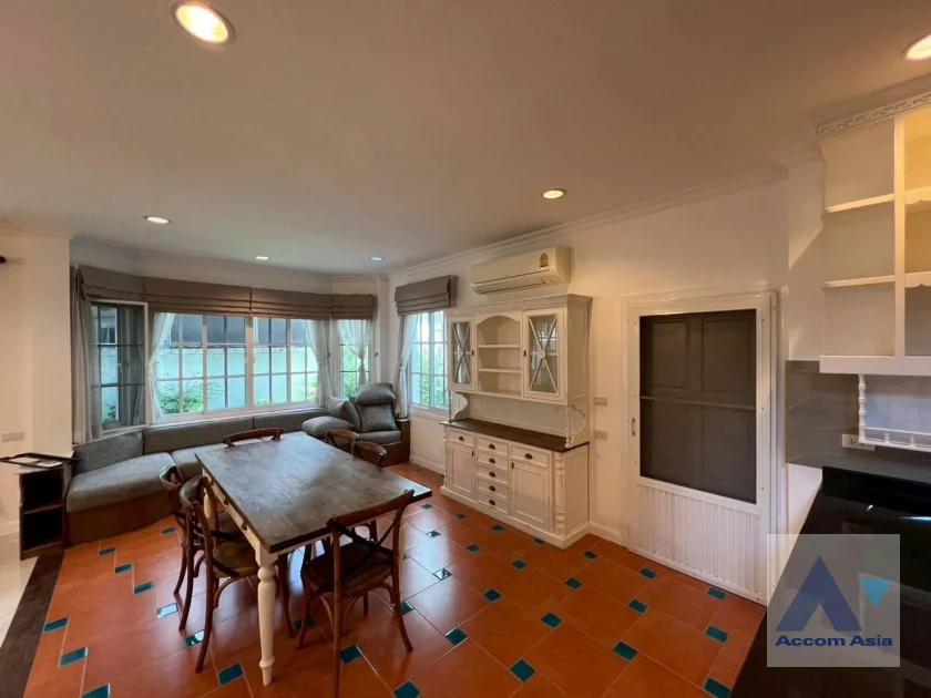 4  4 br House for rent and sale in Bang Na ,Bangkok BTS Bearing at Fantasia Villa 3  AA46324