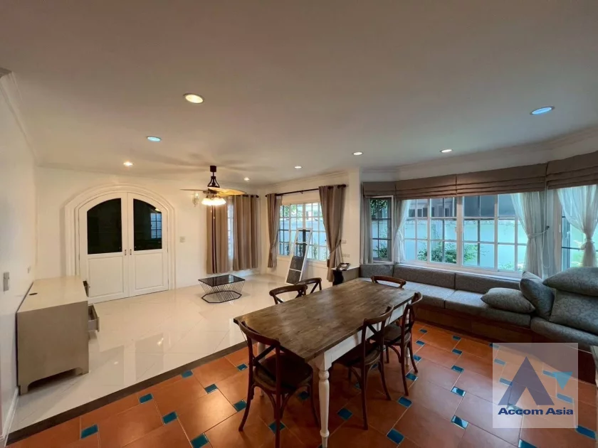  1  4 br House for rent and sale in Bang Na ,Bangkok BTS Bearing at Fantasia Villa 3  AA46324