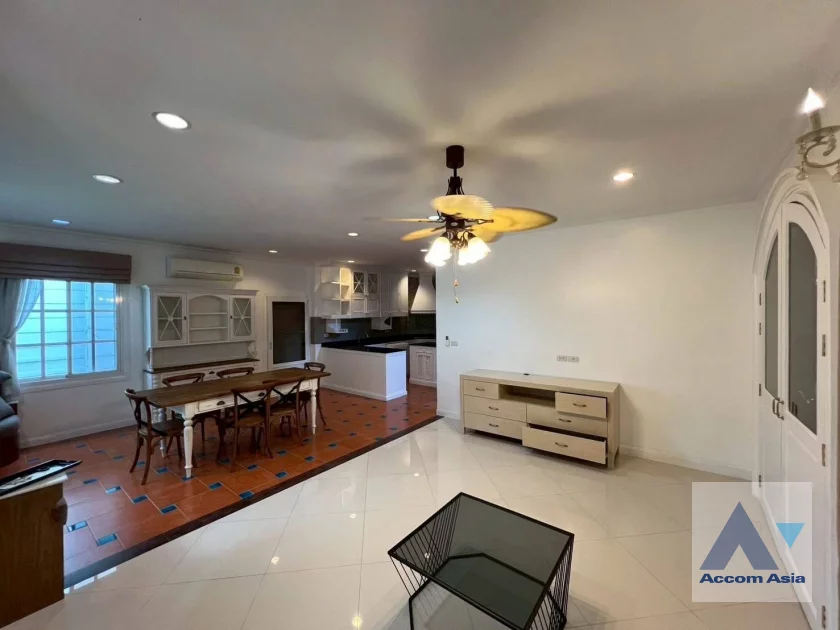 5  4 br House for rent and sale in Bang Na ,Bangkok BTS Bearing at Fantasia Villa 3  AA46324