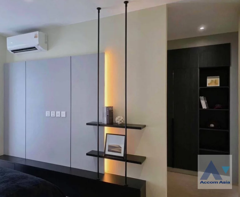 7  4 br House For Rent in Petchkasem ,Bangkok  at Noble Aqua Riverfront Ratburana  AA46341