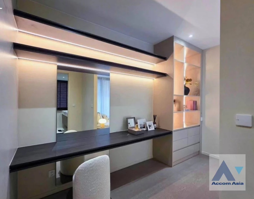 10  4 br House For Rent in Petchkasem ,Bangkok  at Noble Aqua Riverfront Ratburana  AA46341