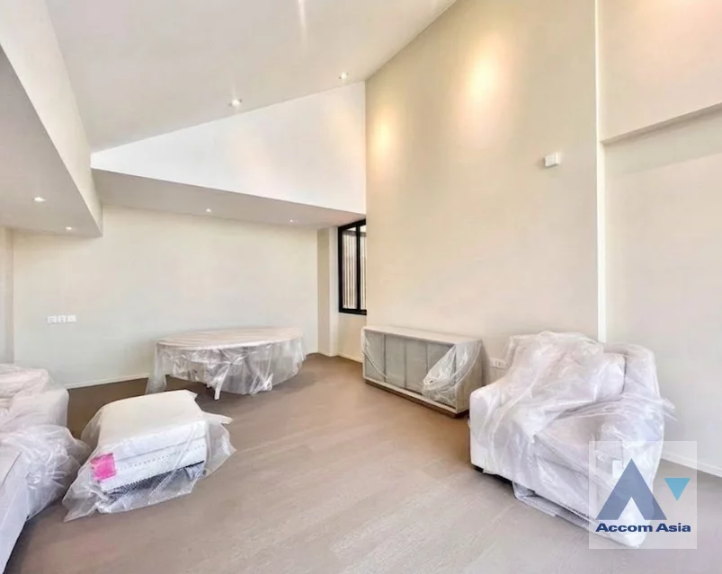 4  5 br House for rent and sale in Petchkasem ,Bangkok  at Noble Aqua Riverfront Ratburana  AA46341