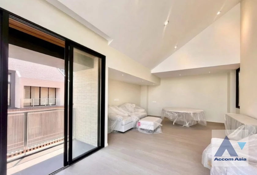  1  5 br House for rent and sale in Petchkasem ,Bangkok  at Noble Aqua Riverfront Ratburana  AA46341