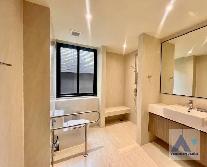 7  5 br House for rent and sale in Petchkasem ,Bangkok  at Noble Aqua Riverfront Ratburana  AA46341