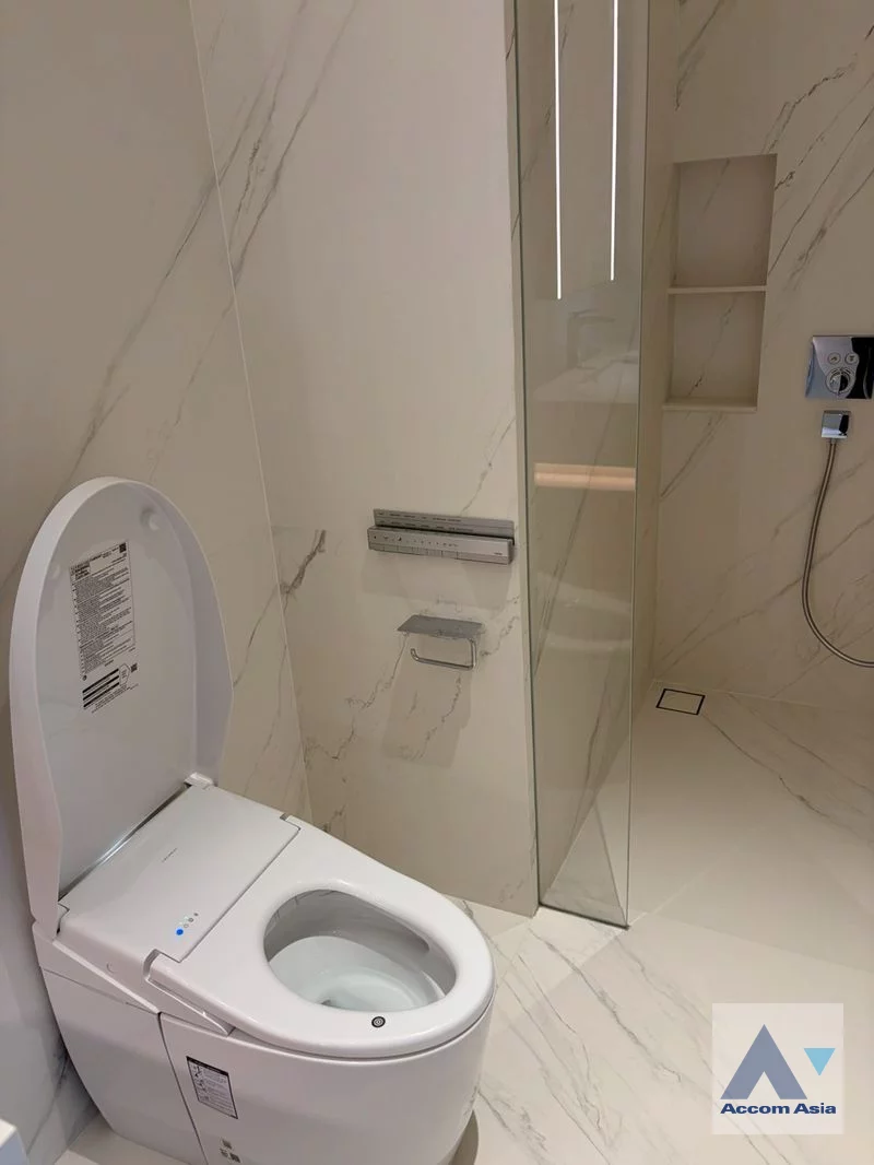 8  1 br Condominium for rent and sale in Ploenchit ,Bangkok MRT Lumphini at EI8HTEEN SEVEN AA46347