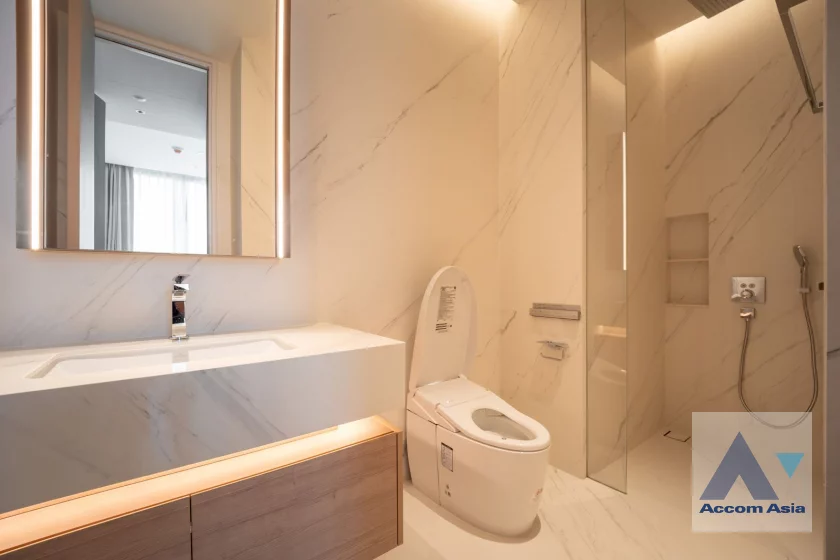 22  1 br Condominium for rent and sale in Ploenchit ,Bangkok MRT Lumphini at EI8HTEEN SEVEN AA46347