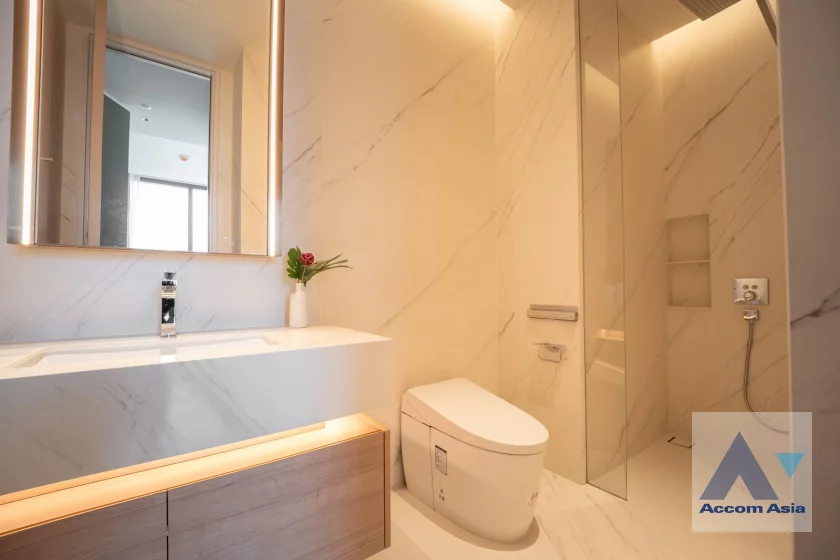 23  1 br Condominium for rent and sale in Ploenchit ,Bangkok MRT Lumphini at EI8HTEEN SEVEN AA46347