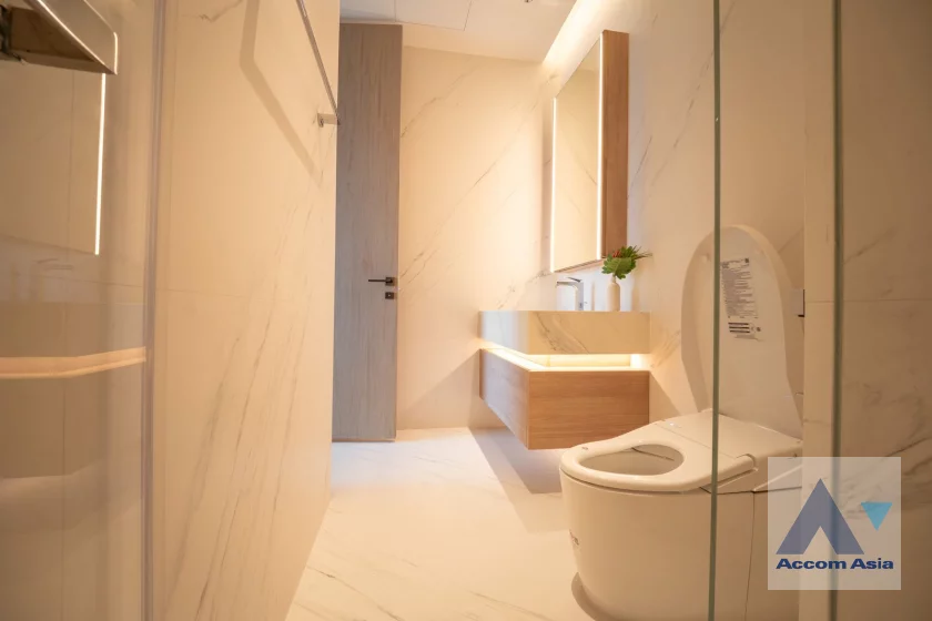 24  1 br Condominium for rent and sale in Ploenchit ,Bangkok MRT Lumphini at EI8HTEEN SEVEN AA46347
