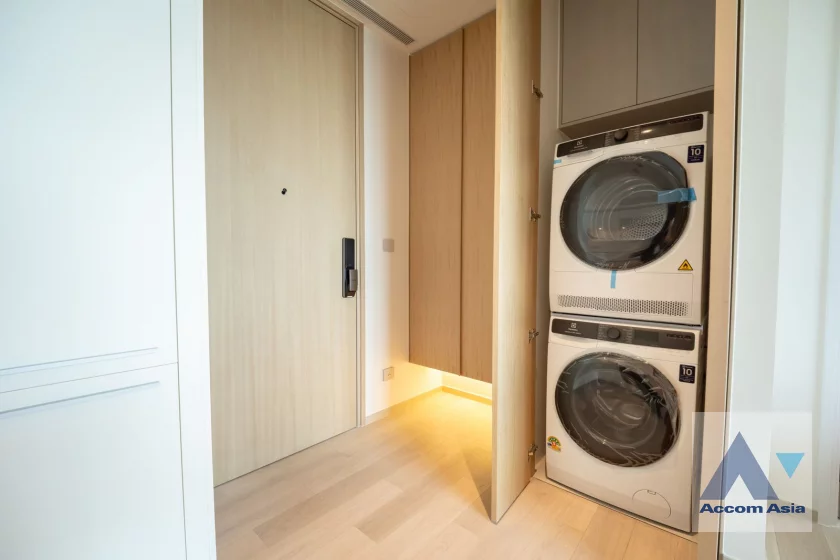 14  1 br Condominium for rent and sale in Ploenchit ,Bangkok MRT Lumphini at EI8HTEEN SEVEN AA46347