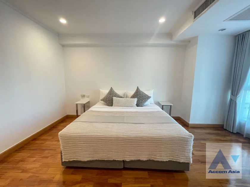 11  3 br Apartment For Rent in Sukhumvit ,Bangkok BTS Phrom Phong at Apartment with Top Facilities, Close to Emshere AA46357