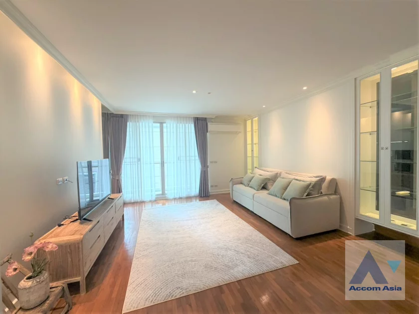  2  2 br Condominium For Rent in Ploenchit ,Bangkok BTS Ploenchit at Noble House Ruamrudee AA46360