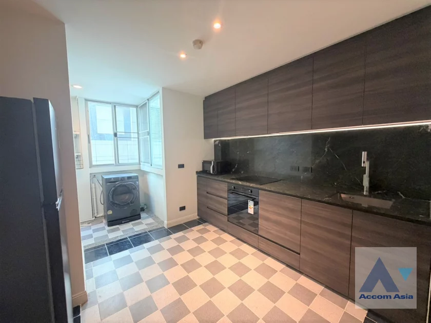 4  2 br Condominium For Rent in Ploenchit ,Bangkok BTS Ploenchit at Noble House Ruamrudee AA46360