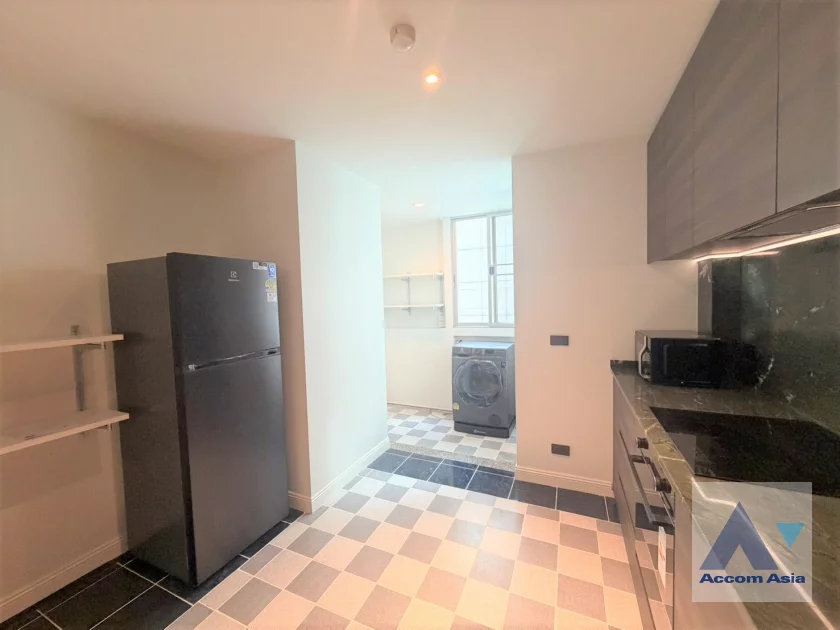 5  2 br Condominium For Rent in Ploenchit ,Bangkok BTS Ploenchit at Noble House Ruamrudee AA46360