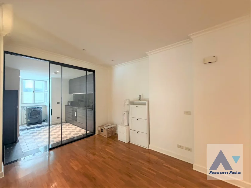7  2 br Condominium For Rent in Ploenchit ,Bangkok BTS Ploenchit at Noble House Ruamrudee AA46360