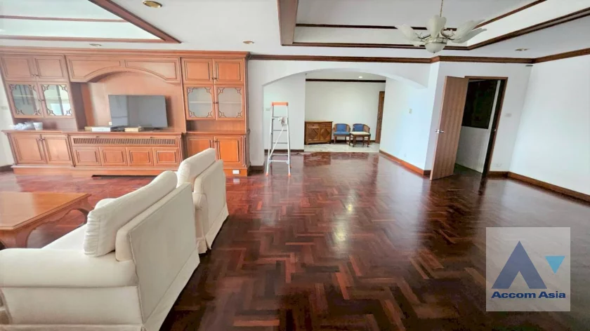  1  3 br Apartment For Rent in Sukhumvit ,Bangkok BTS Nana at The Luxurious Residence AA46374