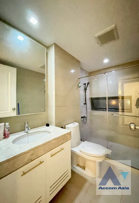 8  1 br Condominium For Rent in Ploenchit ,Bangkok BTS Ratchadamri at Noble Ambience Sarasin AA46379