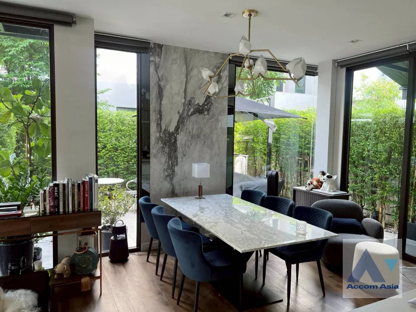  1  4 br House For Sale in Lat Phrao ,Bangkok  at Baan Klang Mueng CLASSE Ekkamai - Ramintra AA46381