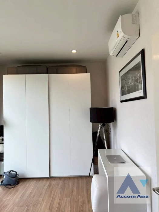 8  4 br House For Sale in Lat Phrao ,Bangkok  at Baan Klang Mueng CLASSE Ekkamai - Ramintra AA46381