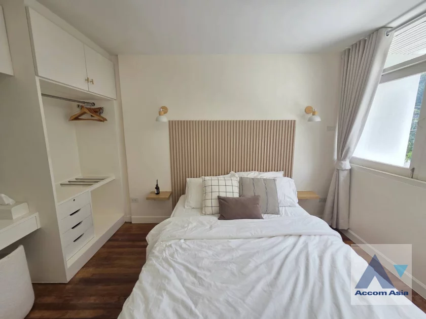 15  3 br Townhouse For Rent in Sukhumvit ,Bangkok BTS Ekkamai AA46385