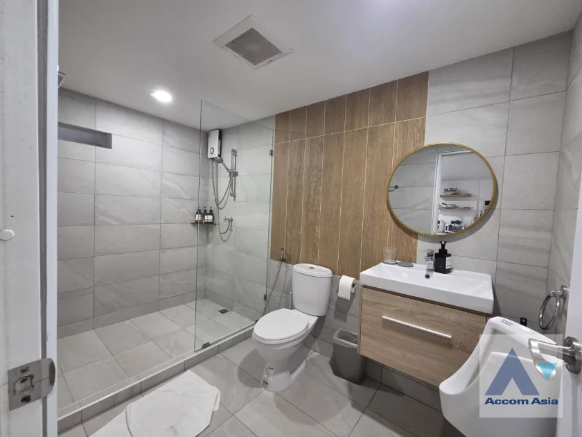 24  3 br Townhouse For Rent in Sukhumvit ,Bangkok BTS Ekkamai AA46385