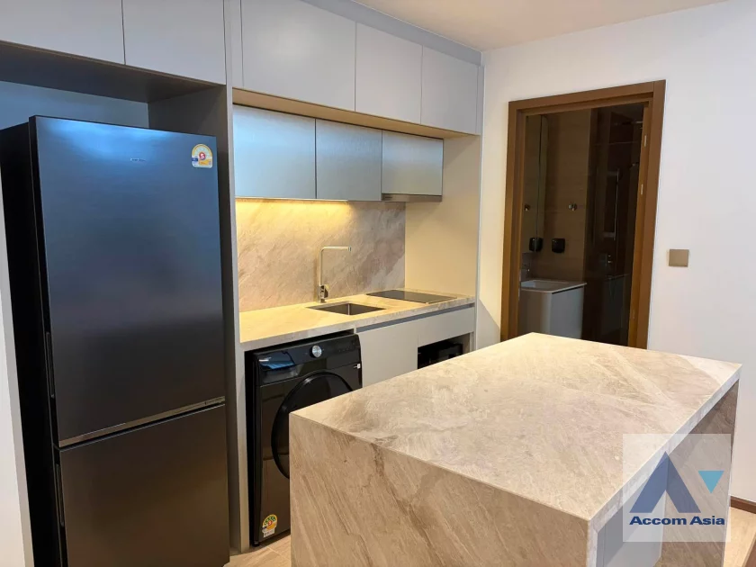 unit 1 Bedroom  Condominium For Rent in Sukhumvit, Bangkok  near BTS Ekkamai (AA46387)