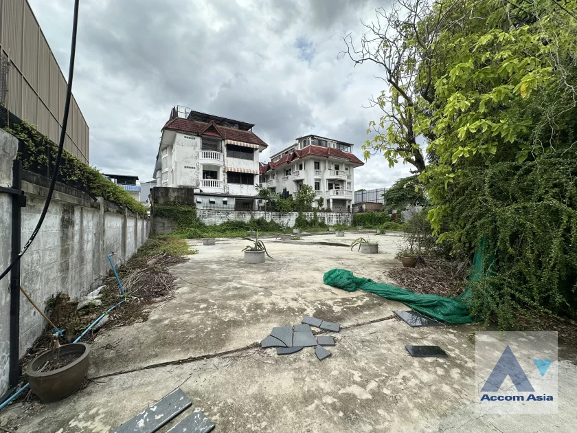 5  Land for rent and sale in Sukhumvit ,Bangkok BTS Phra khanong AA46402