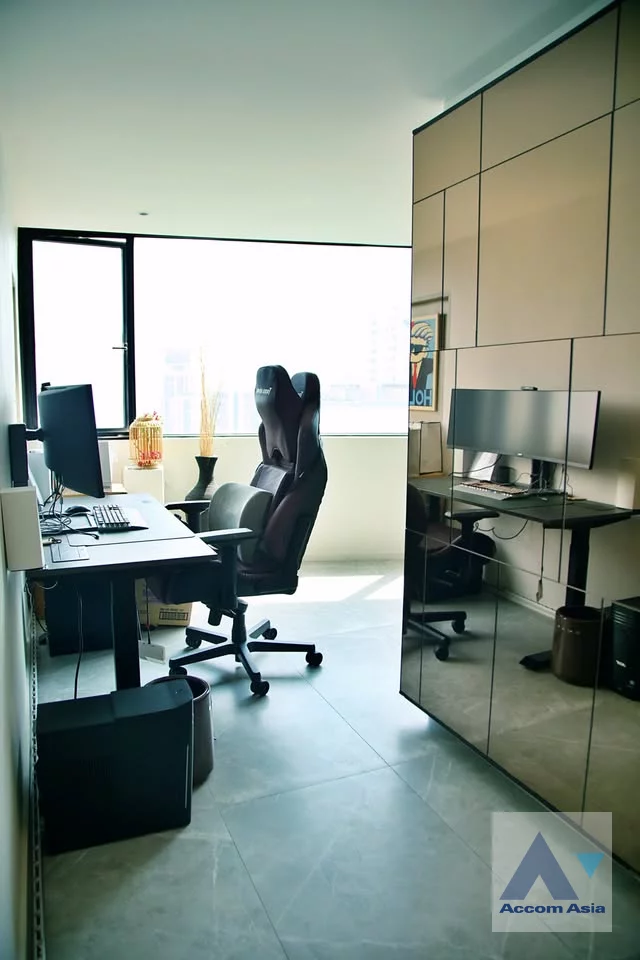 24  4 br Condominium For Sale in Sukhumvit ,Bangkok BTS Thong Lo at Fifty Fifth Tower AA46403