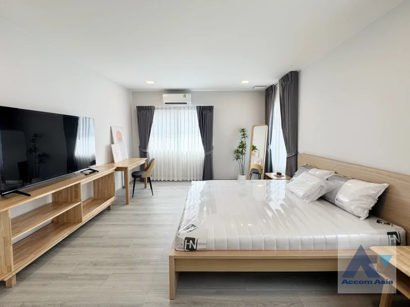 9  3 br House For Rent in Samutprakan ,Samutprakan  at Chaiyapruek Bangna KM15 AA46410