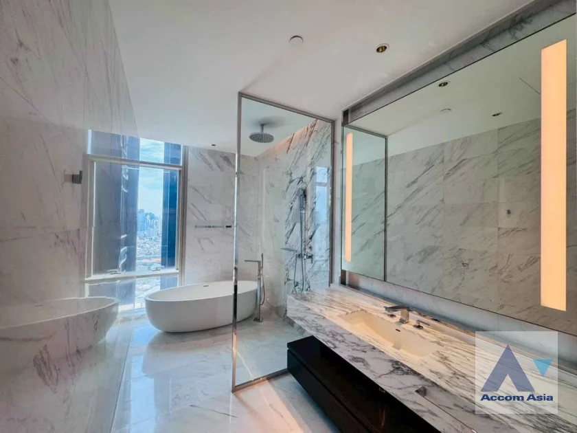 8  1 br Condominium For Sale in Sathorn ,Bangkok BTS Saphan Taksin at Four Seasons Private Residences AA46412