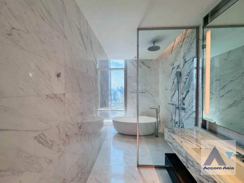 9  1 br Condominium For Sale in Sathorn ,Bangkok BTS Saphan Taksin at Four Seasons Private Residences AA46412
