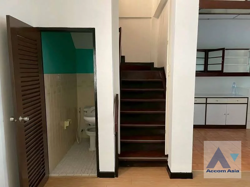 5  3 br House for rent and sale in Sukhumvit ,Bangkok BTS Phrom Phong AA46421