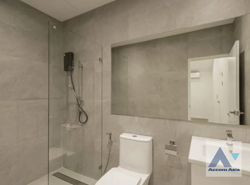 11  3 br Townhouse for rent and sale in Sukhumvit ,Bangkok BTS Phra khanong at Moo Baan Klongtan Nivet AA46430