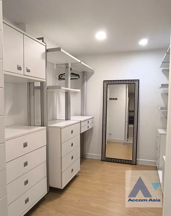 11  4 br House for rent and sale in Krungthep Kreetha ,Bangkok  at Courtyard Villa AA46431