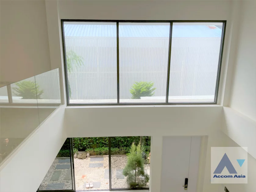 6  3 br House For Rent in Phaholyothin ,Bangkok  at ARKIN VIBHAVADI AA46433