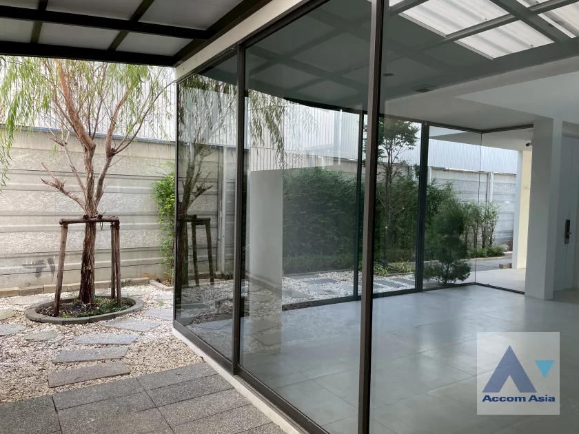 14  3 br House For Rent in Phaholyothin ,Bangkok  at ARKIN VIBHAVADI AA46433