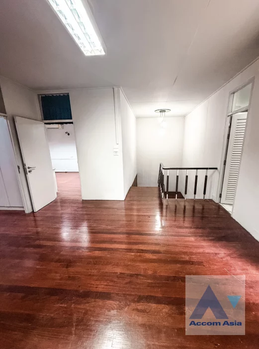 unitHome Office |  3 Bedrooms  Shophouse For Rent & Sale in Sukhumvit, Bangkok  near BTS Thong Lo (AA46440)