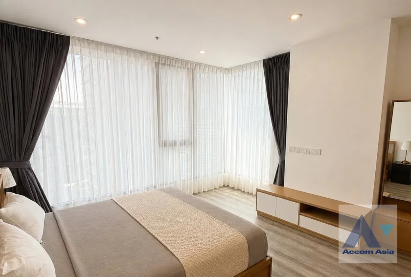 unit 2 Bedrooms  Condominium For Rent in Bang Na, Bangkok  near BTS Udomsuk (AA46444)