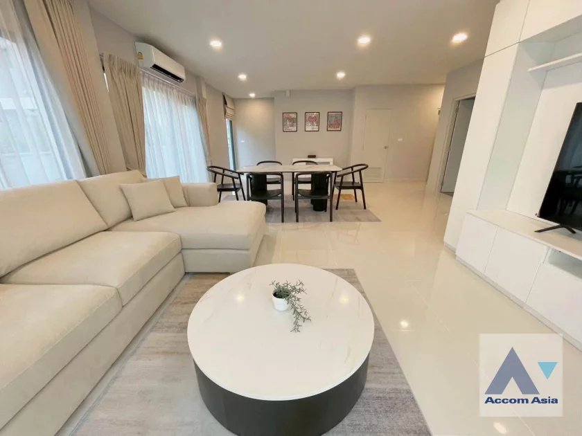  1  4 br House for rent and sale in Samutprakan ,Samutprakan  at Centro Bangna AA46445